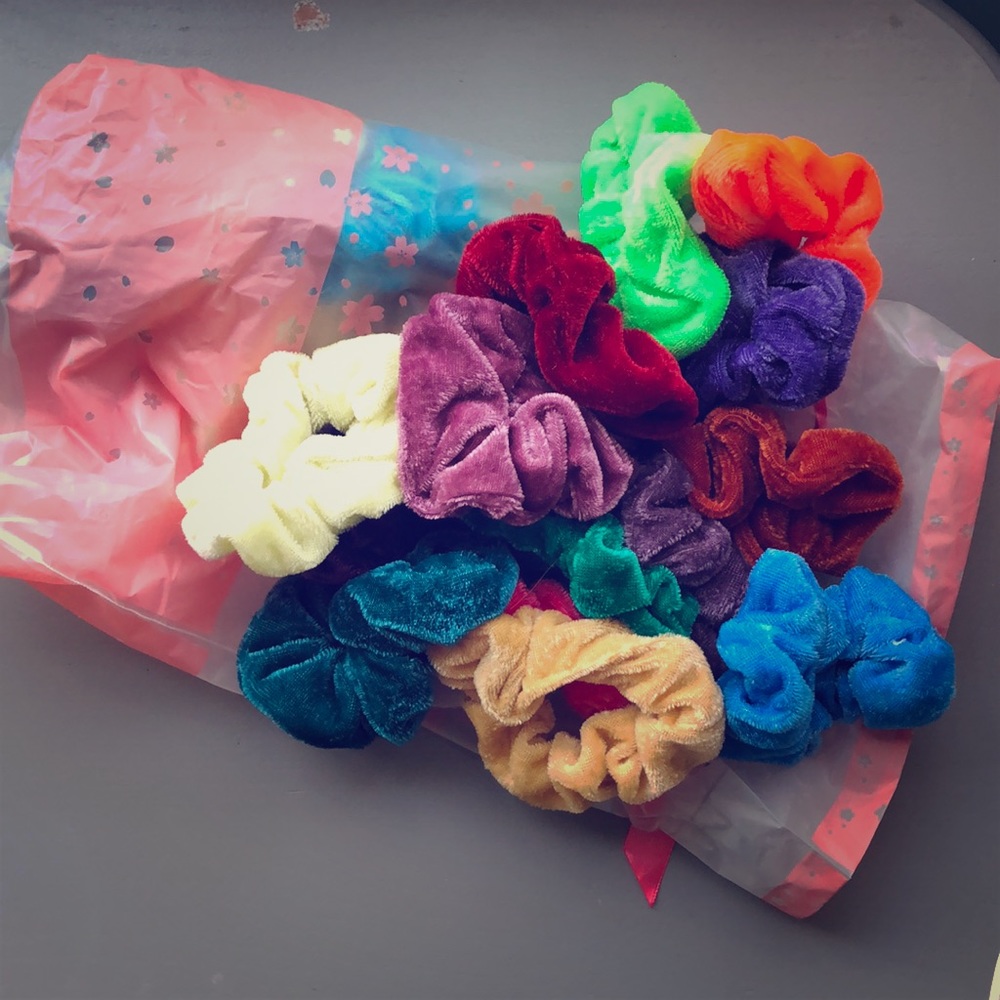 21 Multi colored scrunchies